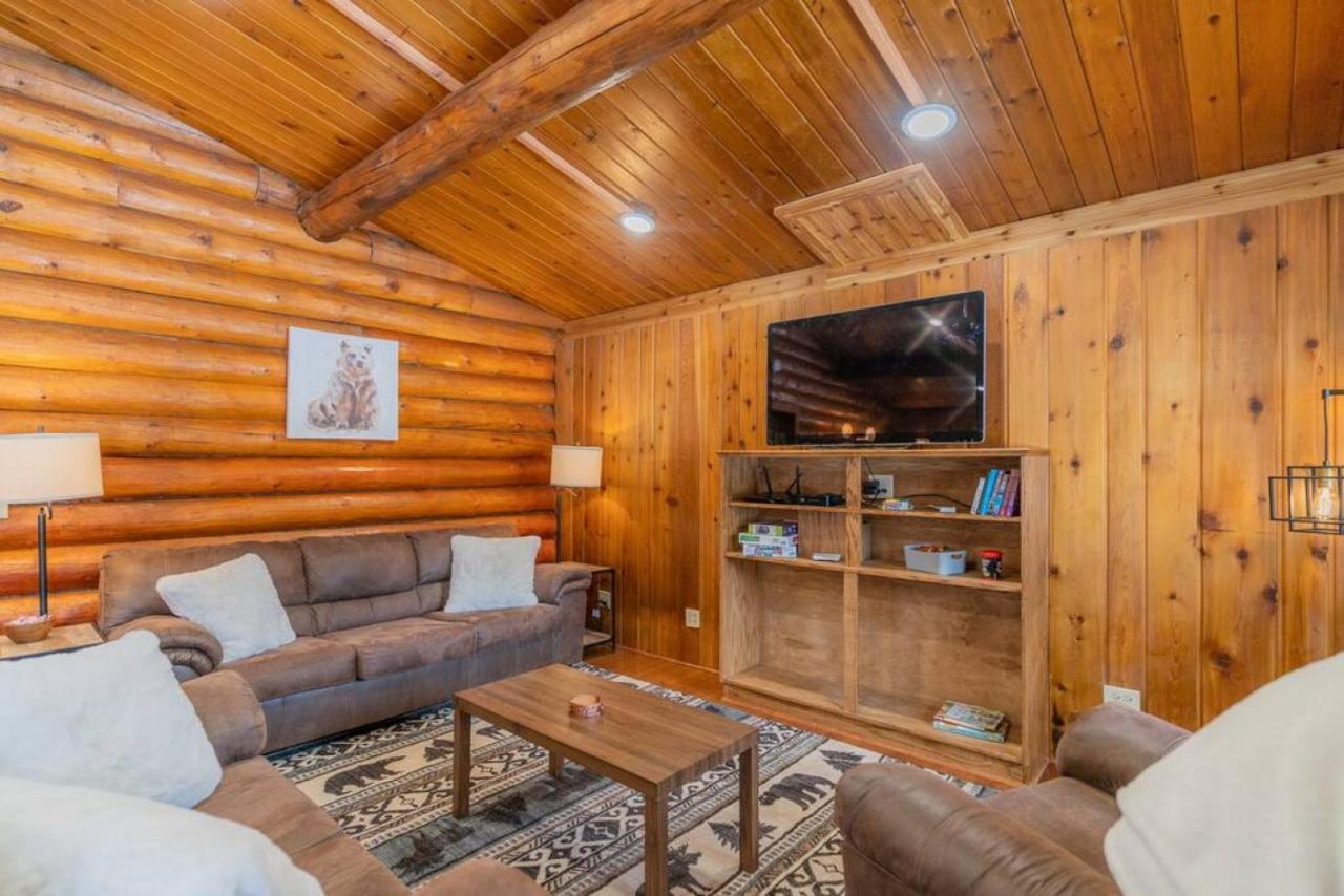 The Alaskan Dream Lodge Fairbanks Bagian luar foto